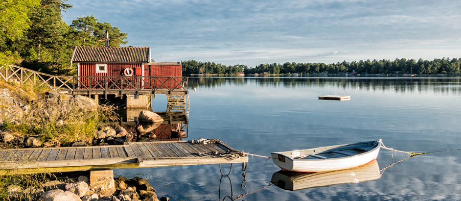 Haus am See mit Bootssteg