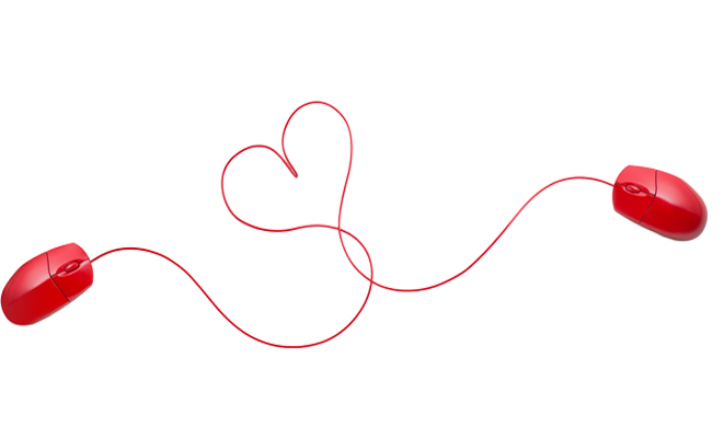 Das Kabel von zwei roten Computermäusen formt ein Herz.