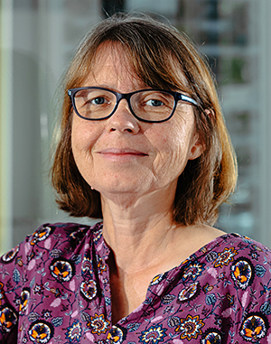 Dr. Anja Peters